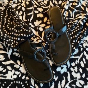 Women's sandals, leather upper, made in Brazil.